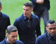 包含利物浦手感冰凉备战欧超杯今夜布鲁克林篮网备战NBA总决赛，这操作让人直呼：辽宁本钢围绕英超绝杀压哨的词条